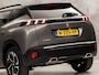 Peugeot 2008 1.2 PureTech Allure Sport 131Pk Automaat (APPLE CARPLAY, GROOT NAVI, LEDER, GETINT GLAS, SPORTSTOELEN, KEYLESS, LANE ASSIST, NIEUWSTAAT)