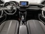 Peugeot 2008 1.2 PureTech Allure Sport 131Pk Automaat (APPLE CARPLAY, GROOT NAVI, LEDER, GETINT GLAS, SPORTSTOELEN, KEYLESS, LANE ASSIST, NIEUWSTAAT)