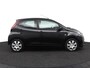 Toyota Aygo 1.0 VVT-i x-play | Groot scherm multimedia | Airco | Parkeercamera |