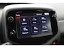 Toyota Aygo 1.0 VVT-i x-play | Groot scherm multimedia | Airco | Parkeercamera |