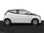 Toyota Aygo 1.0 VVT-i x-play | Groot scherm multimedia | Airco | Parkeercamera |