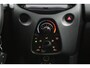 Toyota Aygo 1.0 VVT-i x-play | Groot scherm multimedia | Airco | Parkeercamera |