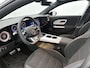 Mercedes-Benz CLA Shooting Brake 200 Business Solution AMG 58 kWh | Nightpakket | Trekhaak | Sportstoelen | Vast panoramadak | URBAN GUARD | Warmtewerend, donkergetint glas | 18 inch vijfspaaks lichtmetalen AMG-velgen |
