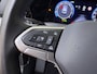 Volkswagen Golf 1.5 eTSI Oranje Edition | Keyless | Achteruitrijcamera | Navigatie | Adaptieve cruise control | CarPlay | Draadloze telefoonlader |