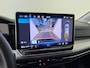 Volkswagen Golf 1.5 eTSI Oranje Edition | Keyless | Achteruitrijcamera | Navigatie | Adaptieve cruise control | CarPlay | Draadloze telefoonlader |