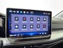 Volkswagen Golf 1.5 eTSI Oranje Edition | Keyless | Achteruitrijcamera | Navigatie | Adaptieve cruise control | CarPlay | Draadloze telefoonlader |