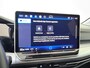 Volkswagen Golf 1.5 eTSI Oranje Edition | Keyless | Achteruitrijcamera | Navigatie | Adaptieve cruise control | CarPlay | Draadloze telefoonlader |