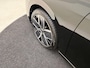 Volkswagen Golf 1.5 eTSI Oranje Edition | Keyless | Achteruitrijcamera | Navigatie | Adaptieve cruise control | CarPlay | Draadloze telefoonlader |