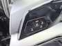 Volkswagen Golf 1.5 eTSI Oranje Edition | Keyless | Achteruitrijcamera | Navigatie | Adaptieve cruise control | CarPlay | Draadloze telefoonlader |