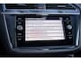 Volkswagen Tiguan 1.5 TSI Life | 'App-Connect' draadloze smartphone integratie | Achteruitrijcamera | Audio-navigatiesysteem Discover Media Streaming & Internet (Touchscreen, Bluetooth, USB)
