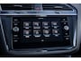 Volkswagen Tiguan 1.5 TSI Life | 'App-Connect' draadloze smartphone integratie | Achteruitrijcamera | Audio-navigatiesysteem Discover Media Streaming & Internet (Touchscreen, Bluetooth, USB)
