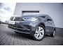 Volkswagen Tiguan 1.5 TSI Life | 'App-Connect' draadloze smartphone integratie | Achteruitrijcamera | Audio-navigatiesysteem Discover Media Streaming & Internet (Touchscreen, Bluetooth, USB)