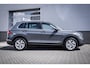 Volkswagen Tiguan 1.5 TSI Life | 'App-Connect' draadloze smartphone integratie | Achteruitrijcamera | Audio-navigatiesysteem Discover Media Streaming & Internet (Touchscreen, Bluetooth, USB)