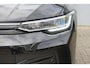 Volkswagen Golf 1.5 eHybrid 204pk Life Edition | SOH 100 % | Trekhaak | Panoramadak