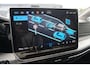 Volkswagen Golf 1.5 eHybrid 204pk Life Edition | SOH 100 % | Trekhaak | Panoramadak