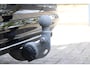 Volvo V60 2.0 T8 Plug-in hybrid AWD Plus Dark | Apple carplay / Android auto | Elektrisch inklapbare trekhaak | Verwarmde voorruit | 360 graden camera | Electronic climate control | Lederen bekleding | 18" lichtmetalen velgen | Voorstoelen en achterbank verwarmd |