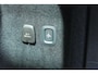 Volvo V60 2.0 T8 Plug-in hybrid AWD Plus Dark | Apple carplay / Android auto | Elektrisch inklapbare trekhaak | Verwarmde voorruit | 360 graden camera | Electronic climate control | Lederen bekleding | 18" lichtmetalen velgen | Voorstoelen en achterbank verwarmd |