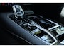 Volvo V60 2.0 T8 Plug-in hybrid AWD Plus Dark | Apple carplay / Android auto | Elektrisch inklapbare trekhaak | Verwarmde voorruit | 360 graden camera | Electronic climate control | Lederen bekleding | 18" lichtmetalen velgen | Voorstoelen en achterbank verwarmd |