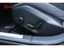 Volvo V60 2.0 T8 Plug-in hybrid AWD Plus Dark | Apple carplay / Android auto | Elektrisch inklapbare trekhaak | Verwarmde voorruit | 360 graden camera | Electronic climate control | Lederen bekleding | 18" lichtmetalen velgen | Voorstoelen en achterbank verwarmd |