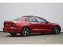 Volvo S60 B3 Automaat R-Design | Black Edition Emblemen | Schuif/Kanteldak | Parkeercamera | Parkeerverwarming | BLIS | Parkeersensoren voor + achter | 19'' Lichtmetalen velgen | Adaptive Cruise & Pilot Assist | Stoelverwarming |