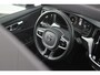 Volvo S60 B3 Automaat R-Design | Black Edition Emblemen | Schuif/Kanteldak | Parkeercamera | Parkeerverwarming | BLIS | Parkeersensoren voor + achter | 19'' Lichtmetalen velgen | Adaptive Cruise & Pilot Assist | Stoelverwarming |