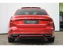 Volvo S60 B3 Automaat R-Design | Black Edition Emblemen | Schuif/Kanteldak | Parkeercamera | Parkeerverwarming | BLIS | Parkeersensoren voor + achter | 19'' Lichtmetalen velgen | Adaptive Cruise & Pilot Assist | Stoelverwarming |