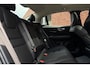Volvo S60 Recharge T6 AWD Ultimate Dark | Panoramisch schuif-/ kanteldak | Elektrisch verstelbare voorstoelen met geheugenfunctie | Stoel-/ stuurwielverwarming | Harman/Kardon | Verwarmde achterbank | 19 inch. lichtmetalen velgen | Pilot assist