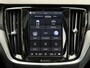 Volvo S60 Recharge T6 AWD Ultimate Dark | Panoramisch schuif-/ kanteldak | Elektrisch verstelbare voorstoelen met geheugenfunctie | Stoel-/ stuurwielverwarming | Harman Kardon | Verwarmde achterbank | 19 inch. lichtmetalen velgen | Pilot assist