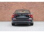 Volvo S60 Recharge T6 AWD Ultimate Dark | Panoramisch schuif-/ kanteldak | Elektrisch verstelbare voorstoelen met geheugenfunctie | Stoel-/ stuurwielverwarming | Harman Kardon | Verwarmde achterbank | 19 inch. lichtmetalen velgen | Pilot assist