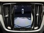Volvo S60 Recharge T6 AWD Ultimate Dark | Panoramisch schuif-/ kanteldak | Elektrisch verstelbare voorstoelen met geheugenfunctie | Stoel-/ stuurwielverwarming | Harman Kardon | Verwarmde achterbank | 19 inch. lichtmetalen velgen | Pilot assist