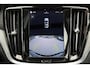Volvo S60 Recharge T6 AWD Ultimate Dark | Panoramisch schuif-/ kanteldak | Elektrisch verstelbare voorstoelen met geheugenfunctie | Stoel-/ stuurwielverwarming | Harman/Kardon | Verwarmde achterbank | 19 inch. lichtmetalen velgen | Pilot assist