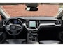 Volvo S60 Recharge T6 AWD Ultimate Dark | Panoramisch schuif-/ kanteldak | Elektrisch verstelbare voorstoelen met geheugenfunctie | Stoel-/ stuurwielverwarming | Harman/Kardon | Verwarmde achterbank | 19 inch. lichtmetalen velgen | Pilot assist