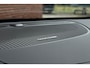 Volvo S60 Recharge T6 AWD Ultimate Dark | Panoramisch schuif-/ kanteldak | Elektrisch verstelbare voorstoelen met geheugenfunctie | Stoel-/ stuurwielverwarming | Harman/Kardon | Verwarmde achterbank | 19 inch. lichtmetalen velgen | Pilot assist
