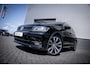 Volkswagen Tiguan 1.4 TSI ACT Highline | Chroom delen exterieur | Elektrisch glazen panorama-dak | Lichtmetalen velgen 20"