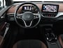 Volkswagen ID.4 Family 77 kWh | SOH 91,3% | Panoramadak | Leder/alcantara | Stuur/stoel verwarming | Sfeerverlichting | Carplay | Adaptive cruise | Camera | Park assist | Trekhaak