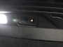 Volkswagen ID.4 Family 77 kWh | SOH 91,3% | Panoramadak | Leder/alcantara | Stuur/stoel verwarming | Sfeerverlichting | Carplay | Adaptive cruise | Camera | Park assist | Trekhaak