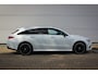 Mercedes-Benz CLA Shooting Brake 250e AMG Limited // 96% SoH | Pano | Sfeerverlichting | Trekhaak | CarPlay & Android Auto | Camera