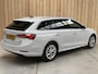 Skoda Octavia Combi 1.0 e-TSI Business Edition Plus Automaat | Achteruitrijcamera | Elektrisch verstelbare bestuurdersstoel | Climate & cruise control | Dodehoek detectie | Voorstoelen verwarmd | Head-up display