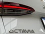 Skoda Octavia Combi 1.0 e-TSI Business Edition Plus Automaat | Achteruitrijcamera | Elektrisch verstelbare bestuurdersstoel | Climate & cruise control | Dodehoek detectie | Voorstoelen verwarmd | Head-up display