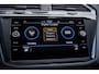 Volkswagen Tiguan 1.5 TSI R-Line | Cruise control adaptief | Elektrisch bedienbare achterklep met sensorsturing | Elektrisch glazen panorama-dak