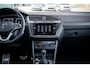 Volkswagen Tiguan 1.5 TSI R-Line | Cruise control adaptief | Elektrisch bedienbare achterklep met sensorsturing | Elektrisch glazen panorama-dak