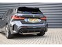 BMW 1-Serie M135i xDrive 306pk | Pano | Harman/Kardon | Head-Up | 19'' Wielen | Stuur + Stoelverwarming |