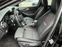Mercedes-Benz A-klasse BWJ 2017 | 180 d Business Solution | CLIMA | NAVI | CAMERA A | SPORSTOELEN | LEDER/STOF | PDC 2X | LED/XENON | AMG SPOILER | DONKER GLAS |