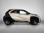 Toyota Aygo X 1.0 VVT-i MT Premium | JBL | Stoelverwarming | Keyless Entry/Start | Climate Control | Parkeersensoren voor+achter | Navigatie | Apple CarPlay/Android Auto | Half lederen bekleding |