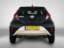 Toyota Aygo X 1.0 VVT-i MT Premium | JBL | Stoelverwarming | Keyless Entry/Start | Climate Control | Parkeersensoren voor+achter | Navigatie | Apple CarPlay/Android Auto | Half lederen bekleding |