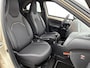 Toyota Aygo X 1.0 VVT-i MT Premium | JBL | Stoelverwarming | Keyless Entry/Start | Climate Control | Parkeersensoren voor+achter | Navigatie | Apple CarPlay/Android Auto | Half lederen bekleding |