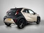 Toyota Aygo X 1.0 VVT-i MT Premium | JBL | Stoelverwarming | Keyless Entry/Start | Climate Control | Parkeersensoren voor+achter | Navigatie | Apple CarPlay/Android Auto | Half lederen bekleding |