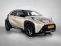 Toyota Aygo X 1.0 VVT-i MT Premium | JBL | Stoelverwarming | Keyless Entry/Start | Climate Control | Parkeersensoren voor+achter | Navigatie | Apple CarPlay/Android Auto | Half lederen bekleding |