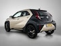 Toyota Aygo X 1.0 VVT-i MT Premium | JBL | Stoelverwarming | Keyless Entry/Start | Climate Control | Parkeersensoren voor+achter | Navigatie | Apple CarPlay/Android Auto | Half lederen bekleding |