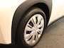 Toyota Aygo X 1.0 VVT-i S-CVT Play - ORIGINEEL NEDERLANDSE AUTO - ACHTERUITRIJ CAMERA - AIRCO - BLUETOOTH - APPLE CARPLAY/ ANDROID AUTO - ADAPTIEVE CRUISE CONTROL - DAB AUDIO